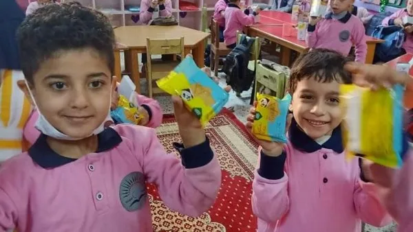 توزيع الوجبات المدرسية